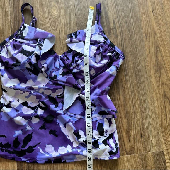 Trimshaper Tankini Top 12 Purple Swimsuit Floral Ruffle V-Neckline Slimming Bra - Picture 7 of 8